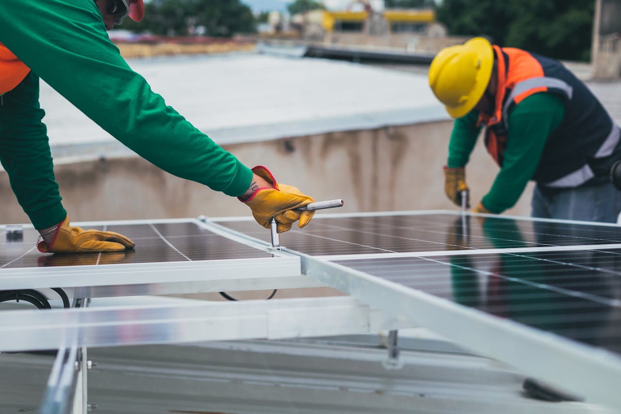 What Equipment Do I Need When solar panel Connecting
