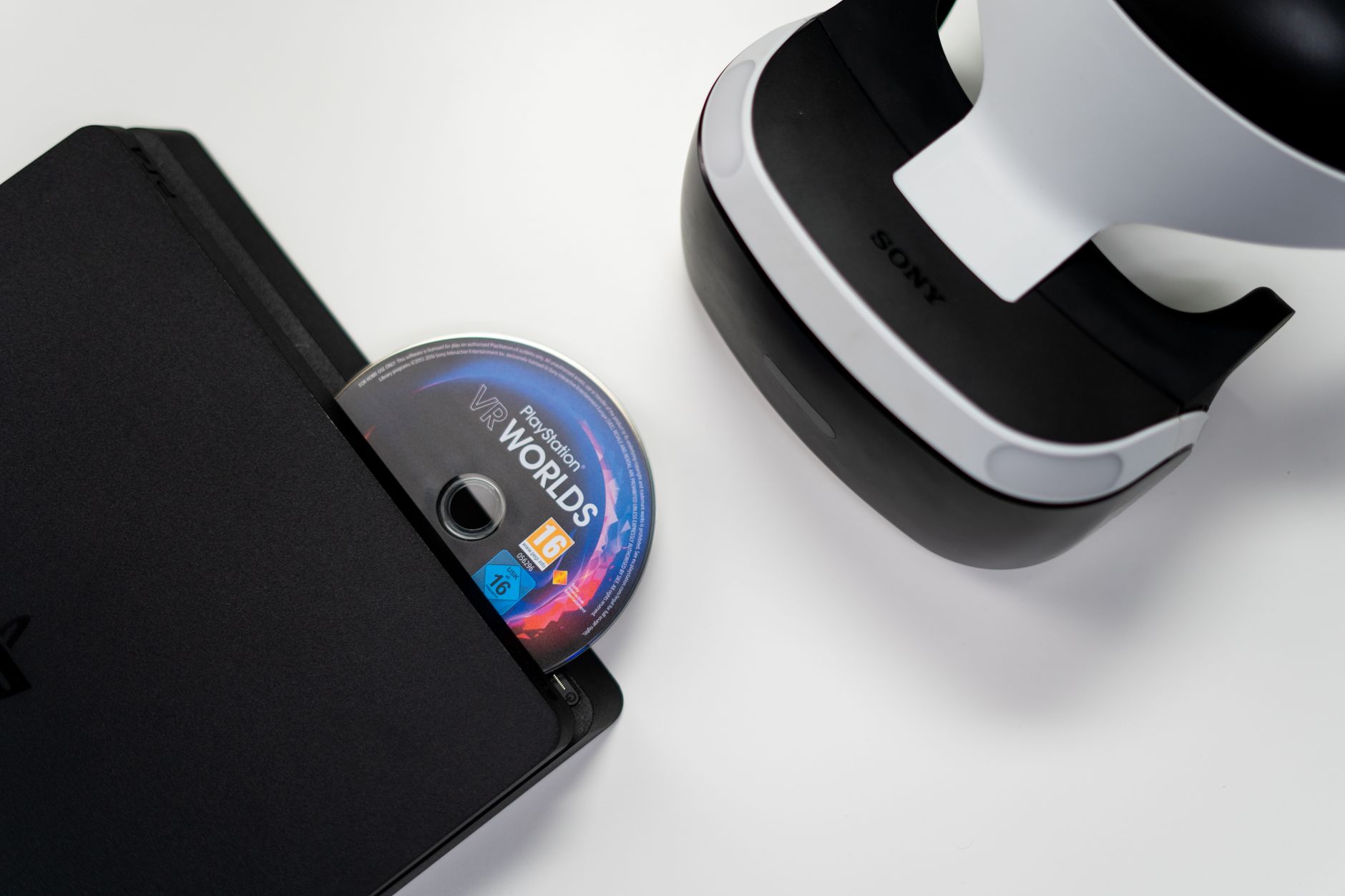 Sony fiziksel oyun diskleri